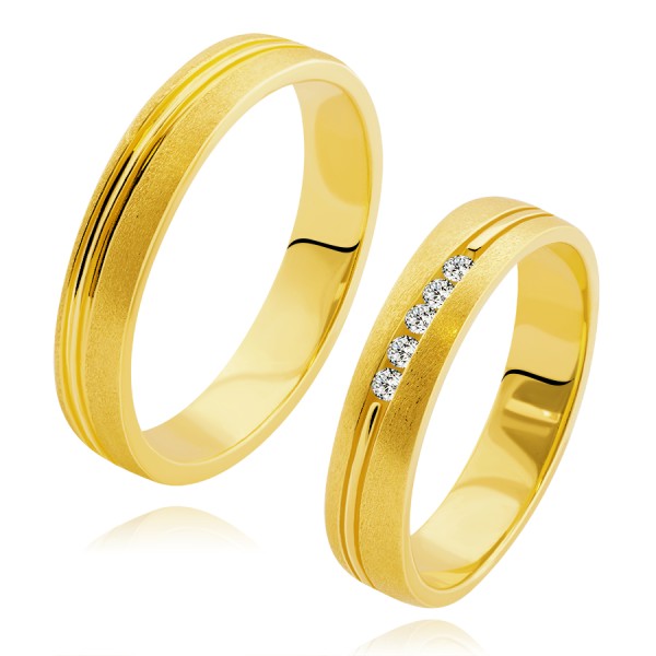 Bands in 585 yellow gold - satin surface, smooth strip, clear zircons